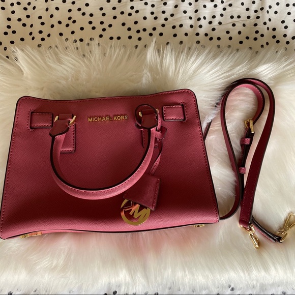 Michael Kors pink leather purse - Picture 3 of 16